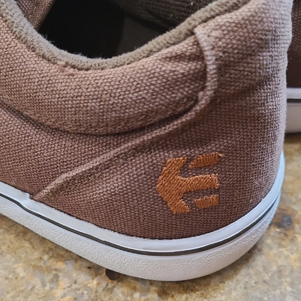 Etnies Brown Canvas Men's Skate Sneakers Casual Shoes Size 11